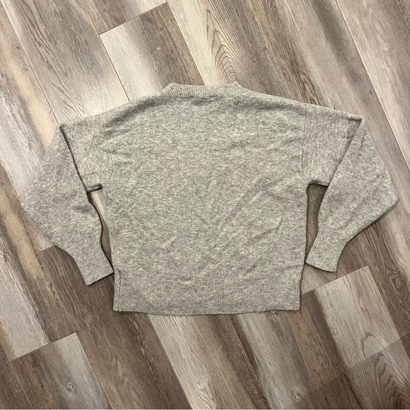 Grey H&M Sweater - Picture 5 of 8